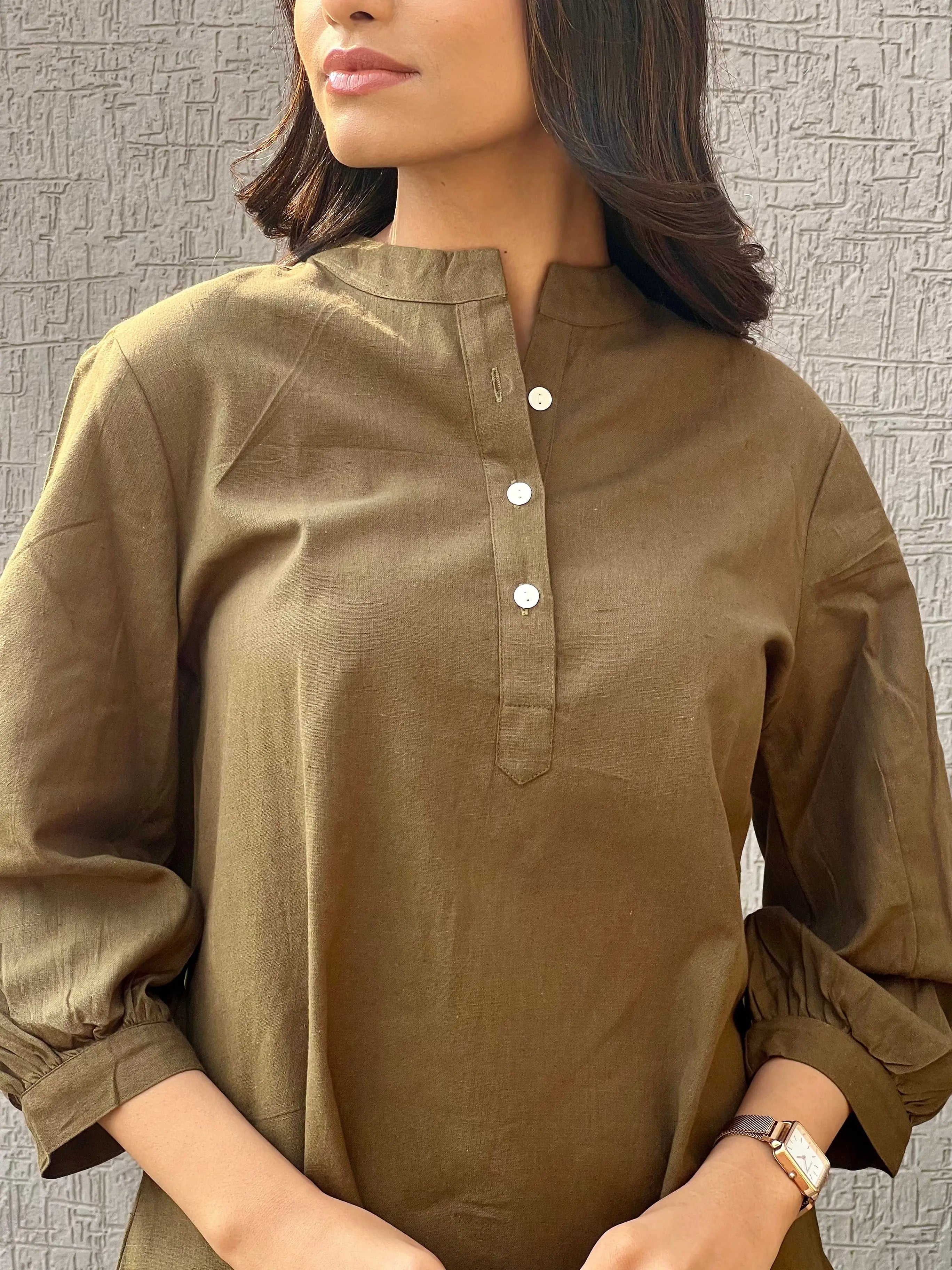 Olive Short Kurta - Sugnaa